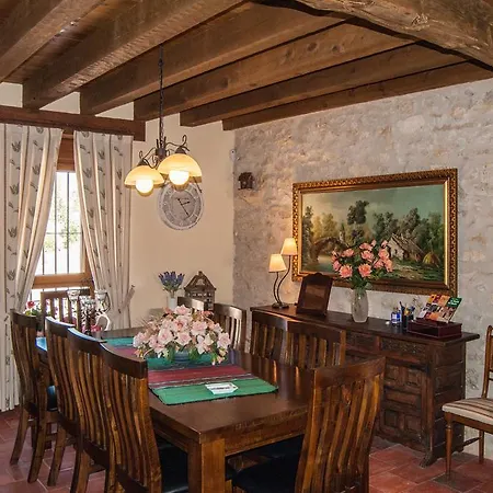 La Fuente Del Pinar Valdesimonte