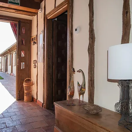 La Fuente Del Pinar Country house *