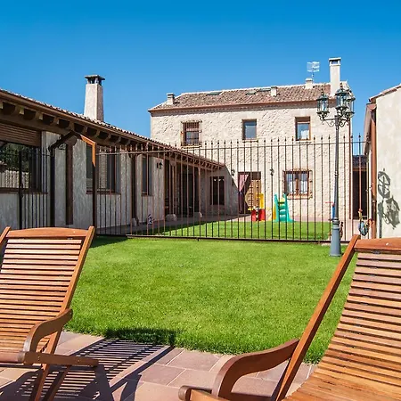 La Fuente Del Pinar * Valdesimonte