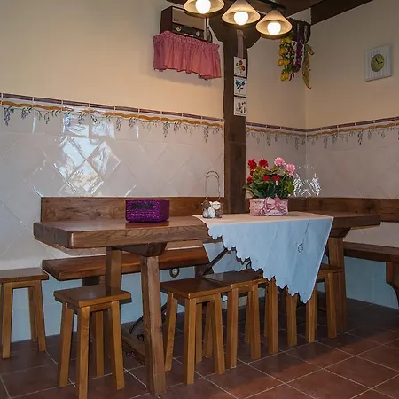 La Fuente Del Pinar Valdesimonte