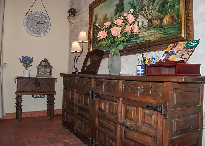 La Fuente Del Pinar