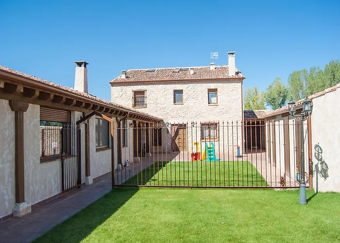 La Fuente Del Pinar Country house Valdesimonte